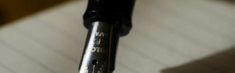 De l’auteur au paramètre : écrire dans des dispositifs programmés